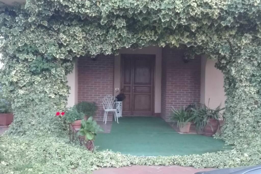 Alloggio Nella Villa Dell'Edera Acqui Terme Ngoại thất bức ảnh